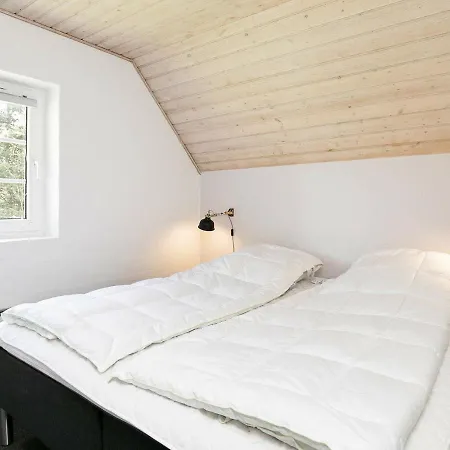 12 Person In Ulfborg-by Traum * Øby